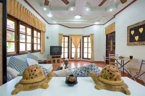 Hassipi House - photo 2