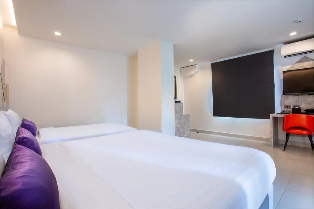 Spittze Hotel Pratunam - photo 11