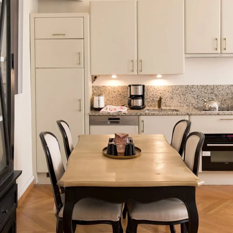 Monceau Chic I Charming 1 Bed Apt in the 8th - photo 16