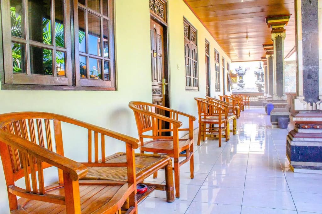 Lolo Beach Inn - photo 12
