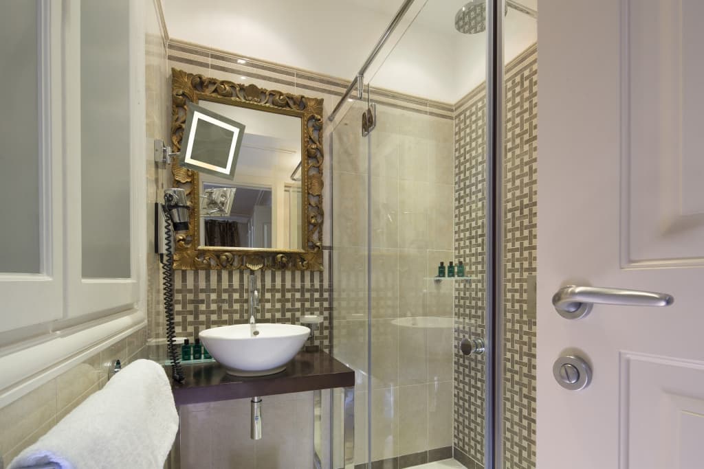 Hotel Ares Eiffel - photo 7