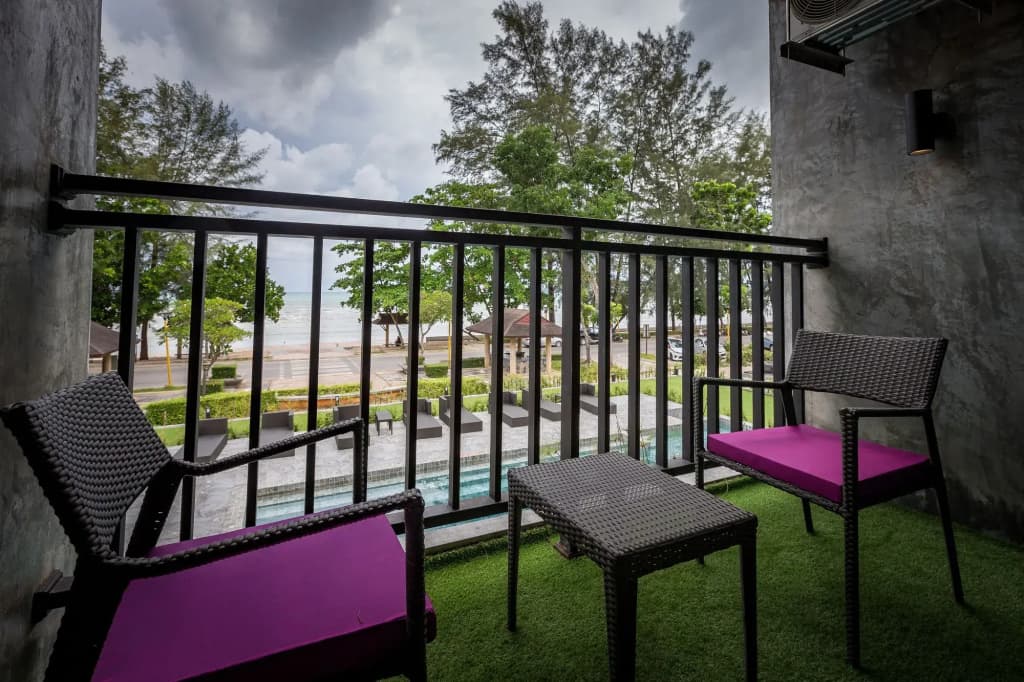 Maneetel Krabi Beachfront - photo 30