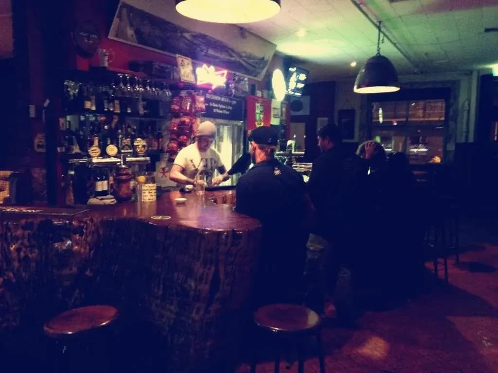 Victoria Market Hostel - photo 10