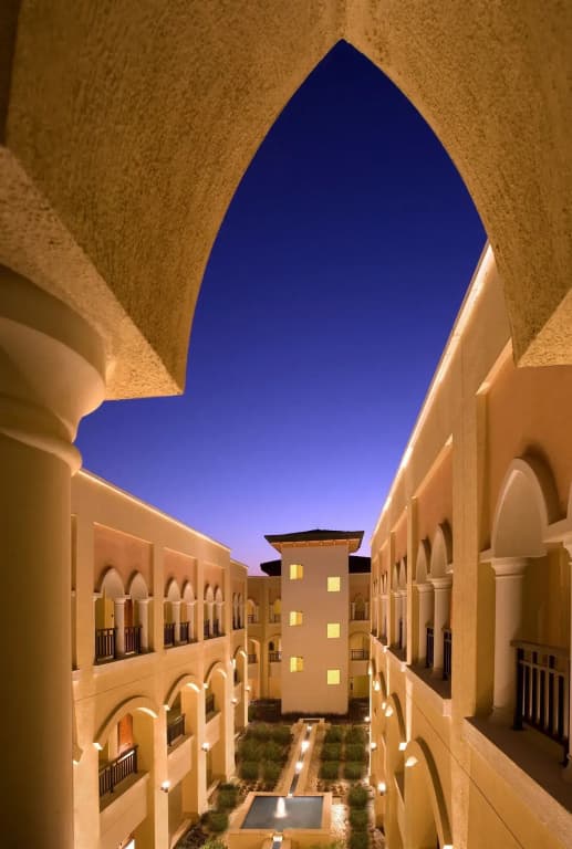 Shangri-La Hotel Apartments Qaryat Al Beri - photo 36