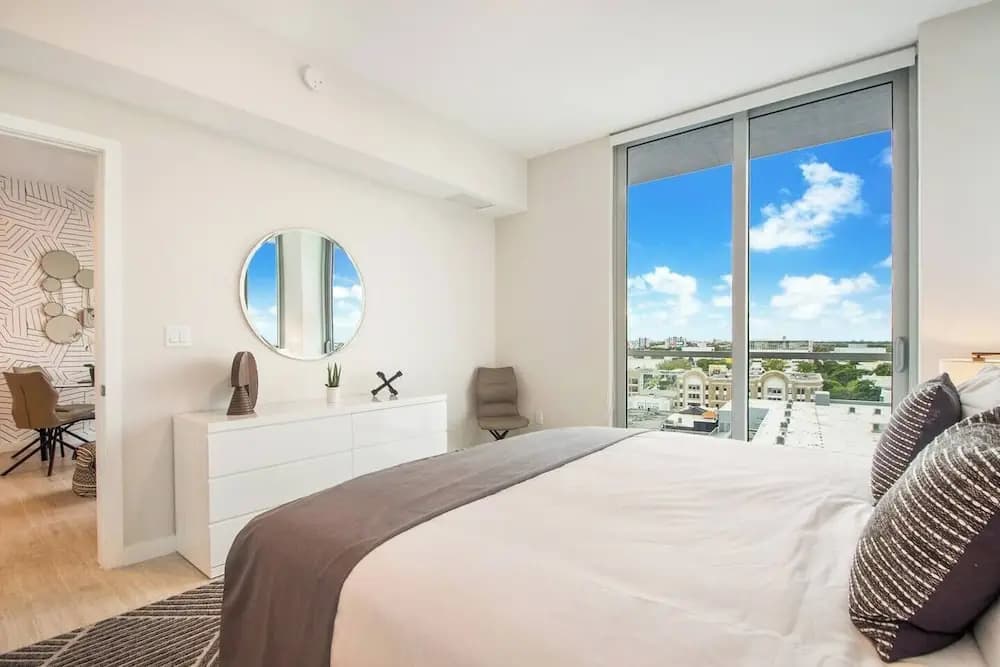 Spacious 2-Bedroom Apartment - photo 15