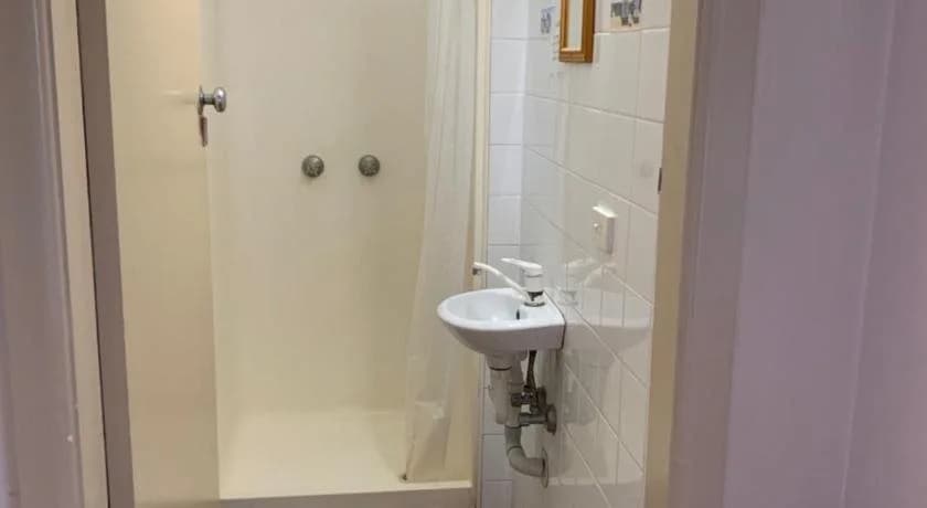 Burwood Bed And Breakfast - photo 9