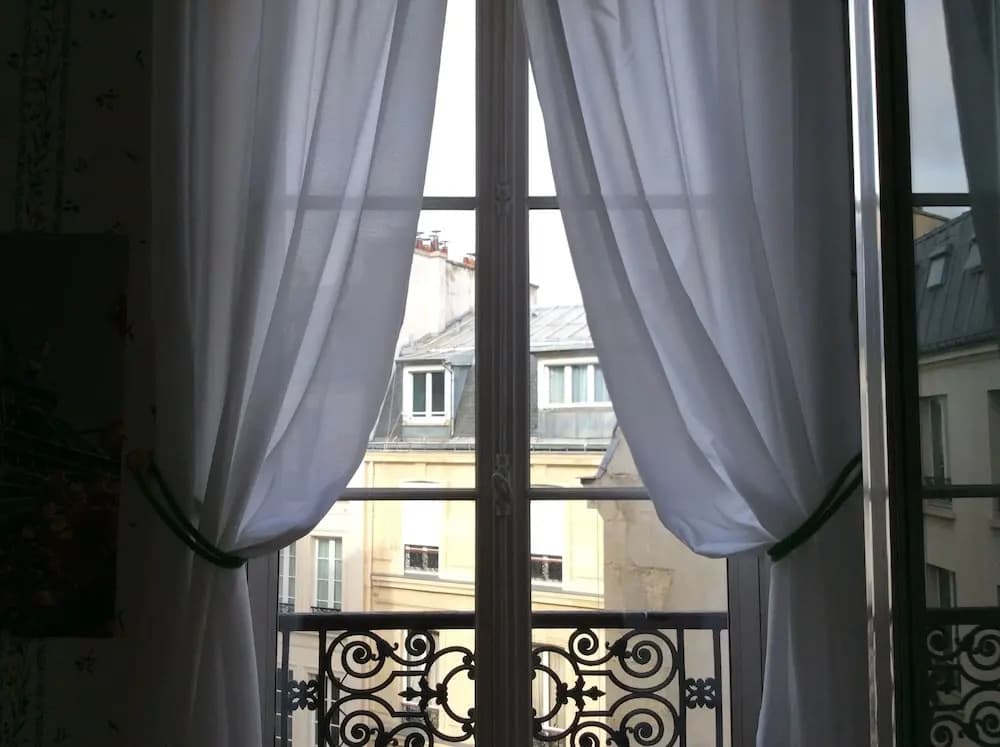 Chambres d'Hôtes Quartier Champs Elysées - photo 13