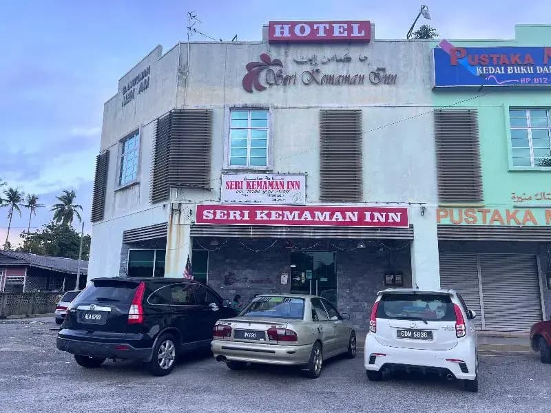Seri Kemaman Inn, Chukai Terengganu By Zuzu - photo 9