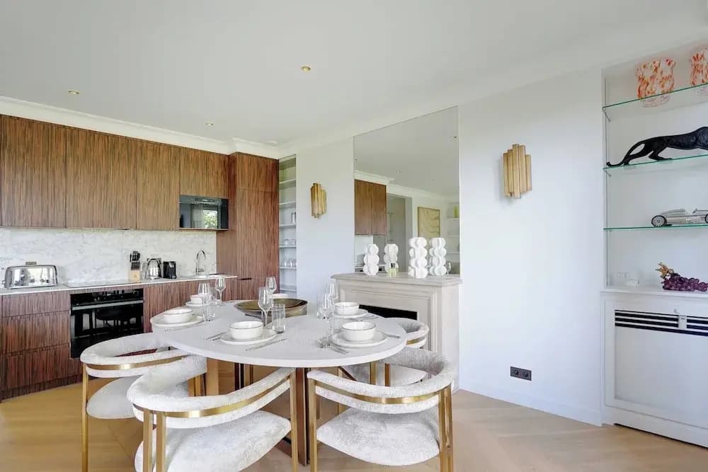 Luxurious Apartment - 2br- 6P Eiffel Tower View - photo 11