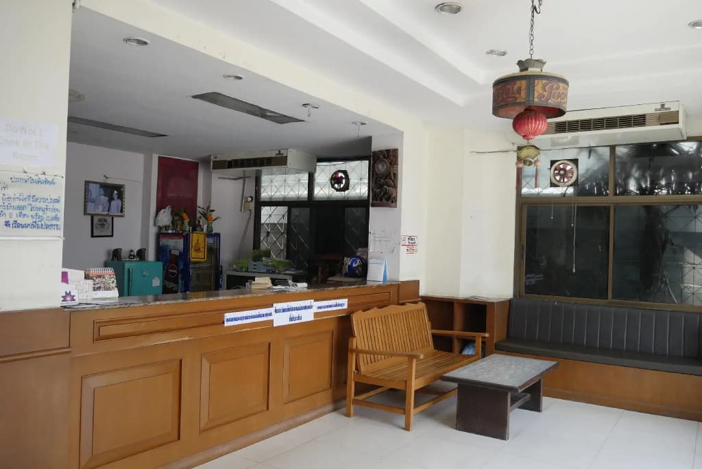 Michael Inn - photo 2