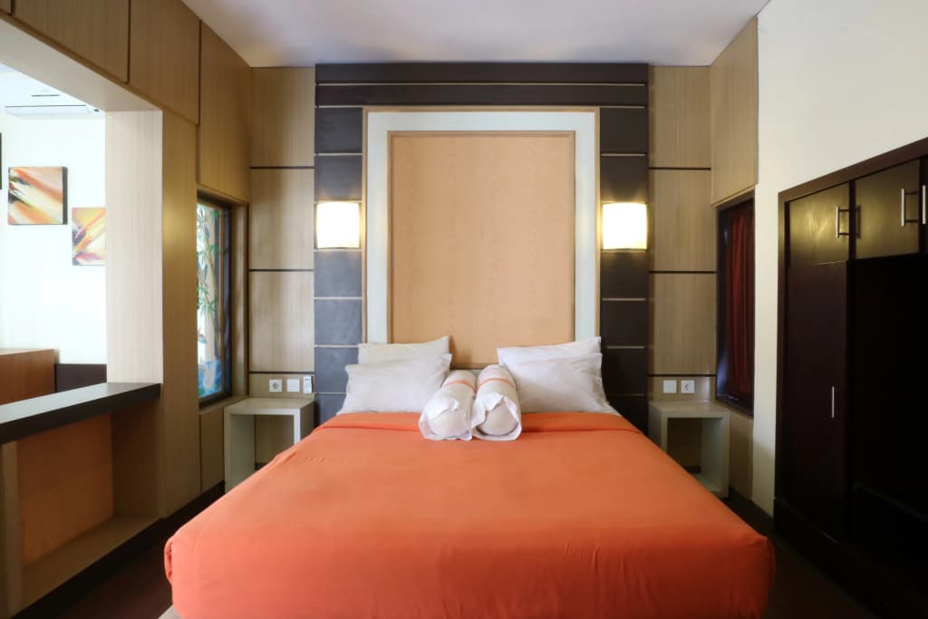 Kondra Premiere Guest House Kuta - photo 3