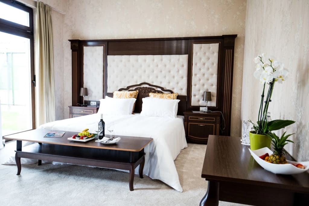River Lodge - photo 3