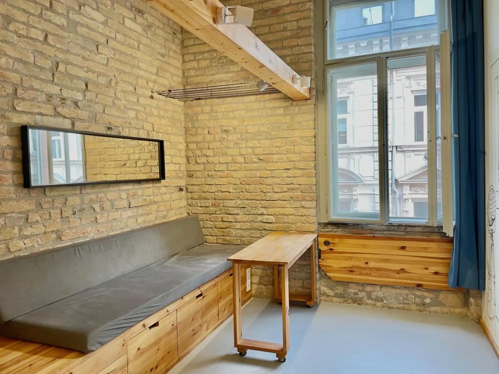 Lavender Circus Apartments - photo 18