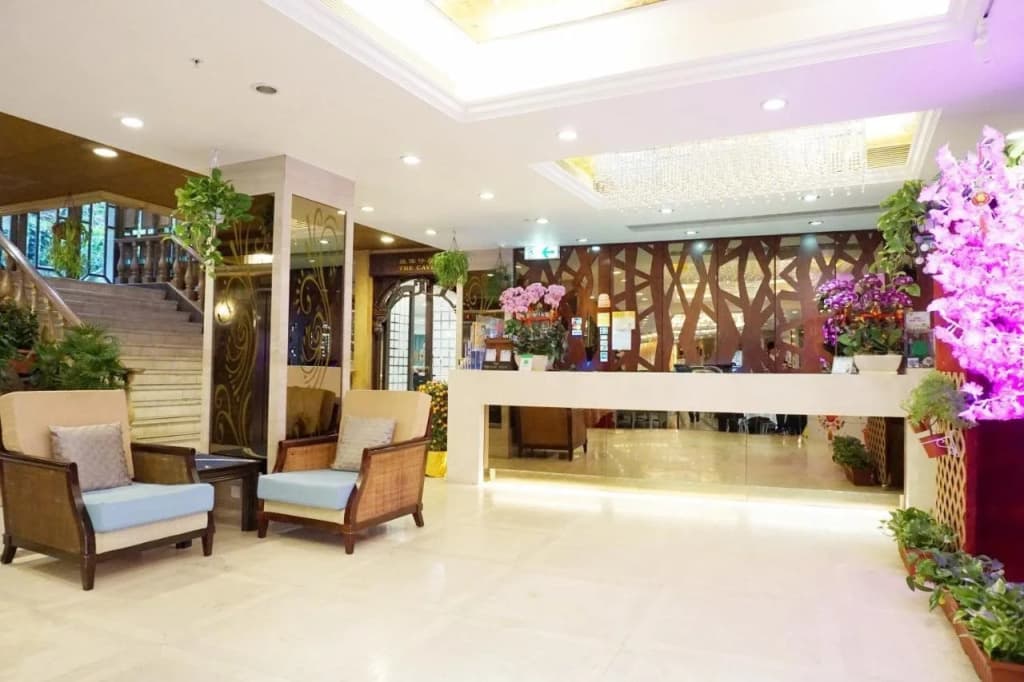 Warwick Hotel - photo 2