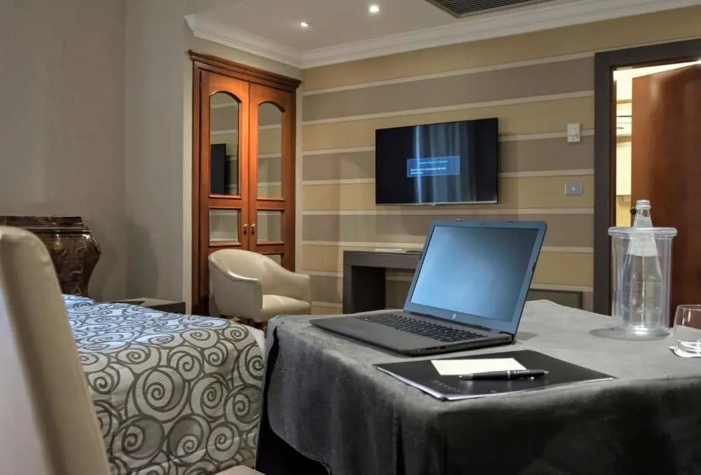 Savoy Hotel - photo 31