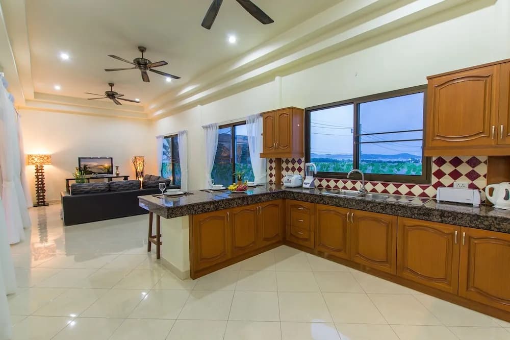Seaview Tropical 3BR Pool Villa - photo 20