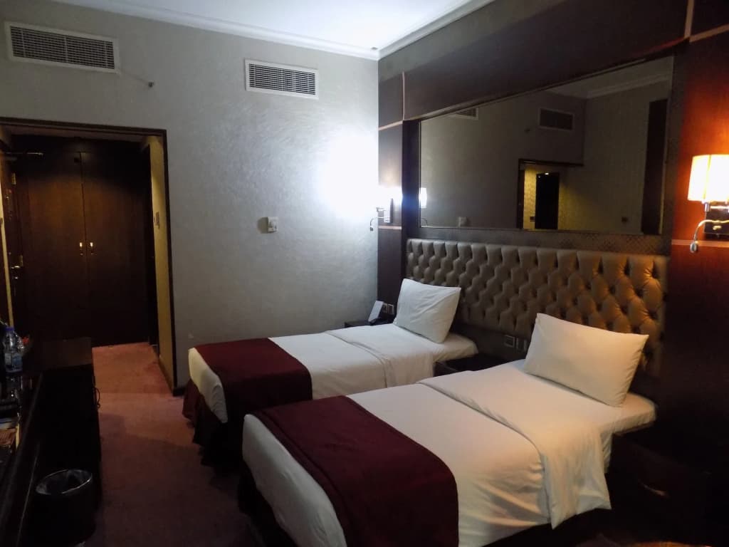 Kings Park Hotel - photo 3