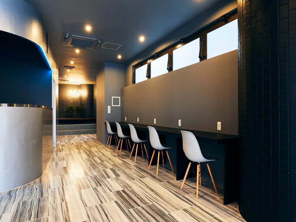 Hotel Pivot - photo 18