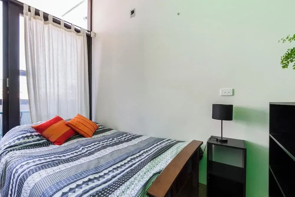Melbourne Skyline Suite CBD with views - photo 1