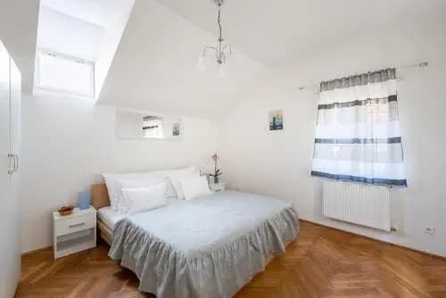 St. George Apartments - photo 2