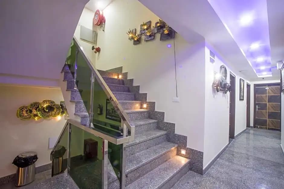 Hotel Hans International - photo 11