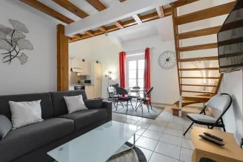 Massena Square - 1 Bdr Duplex With Ac - photo 5