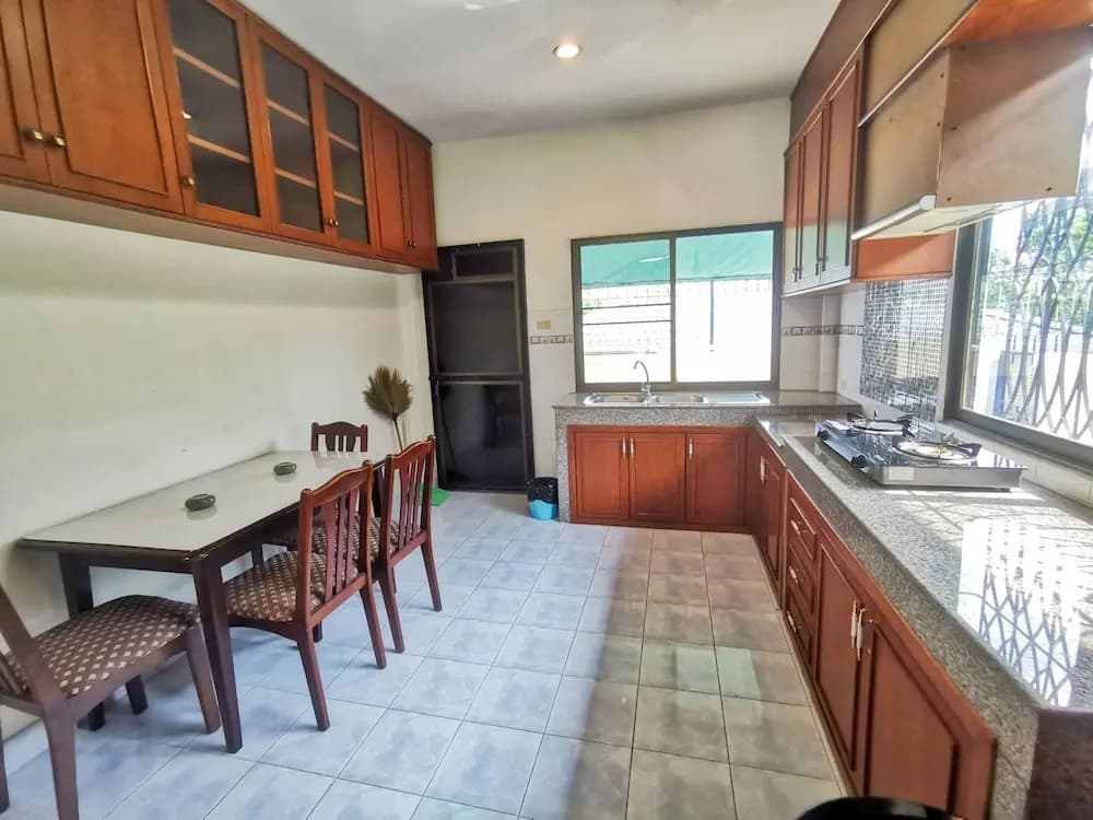 Eakmongkol Villas - photo 23