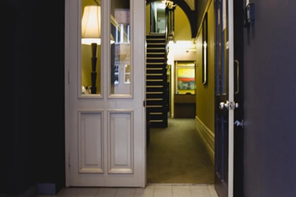 Jensen Potts Point - main photo
