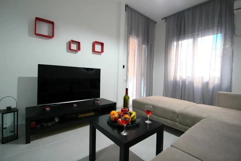 Downtown Stylish Nest - photo 4