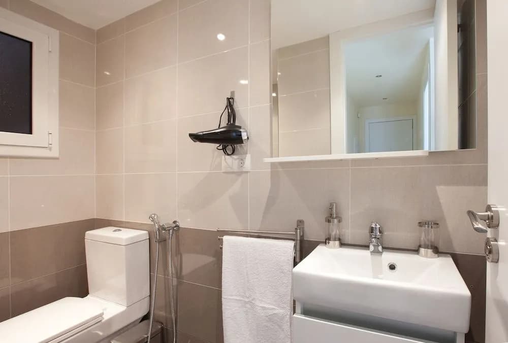 Barnapartments Rambla Cataluña - photo 9