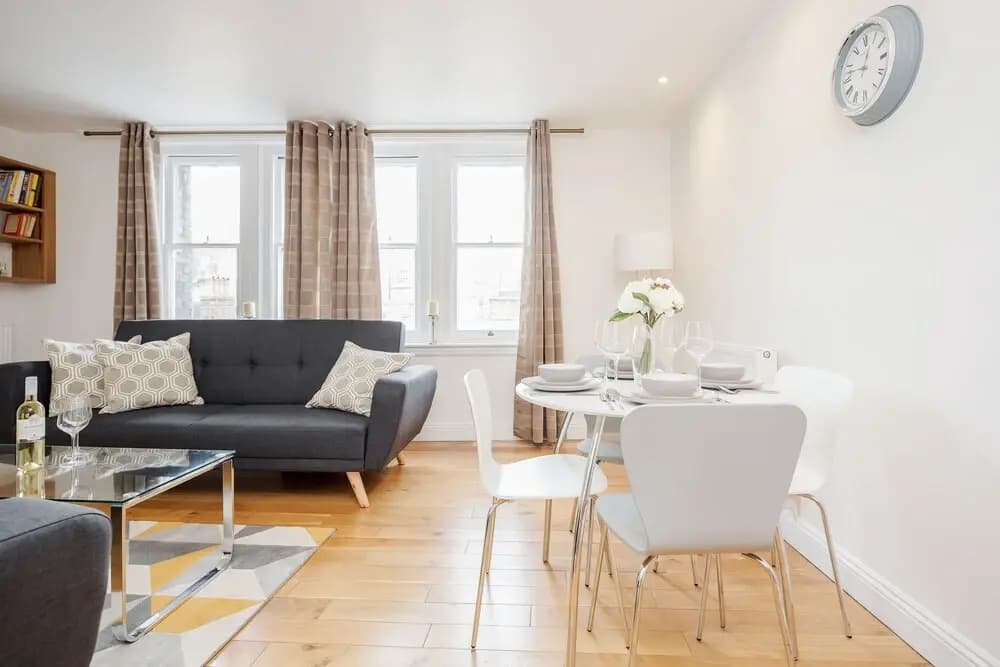 Great Mayfair Apartment - Sleeps 6 - photo 2