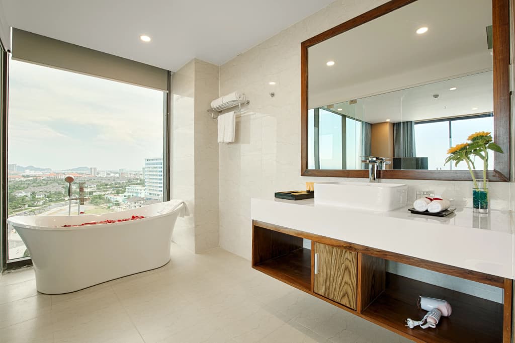 Yarra Ocean Suites Danang - photo 33