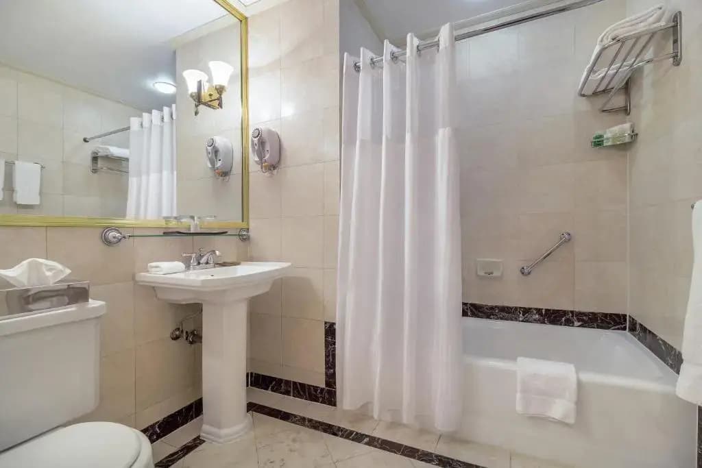Avalon Hotel - photo 10