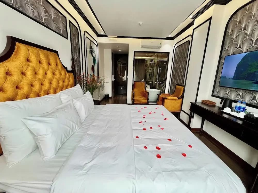 Royal Hanoi Hotel - photo 11