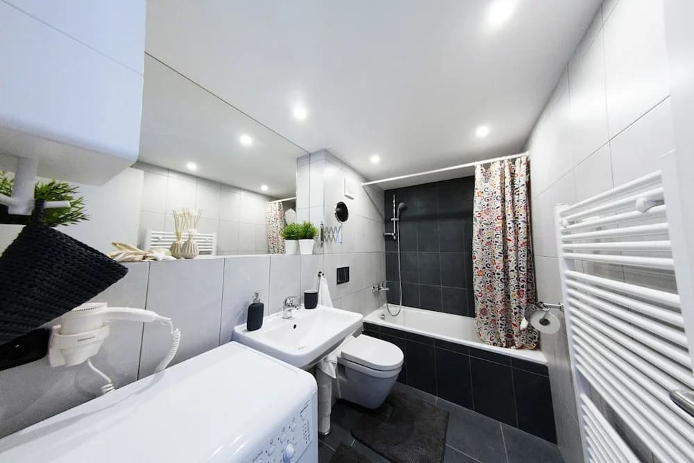 Ricci Apartments - photo 10