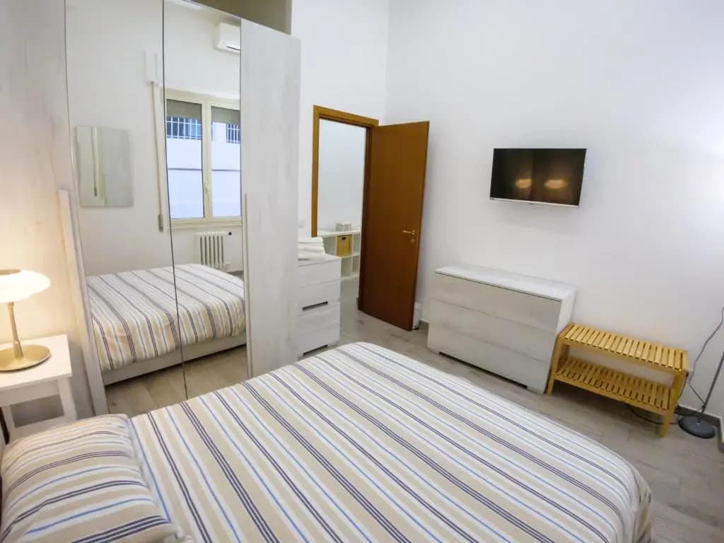 Flat 54 - New Opening - photo 7
