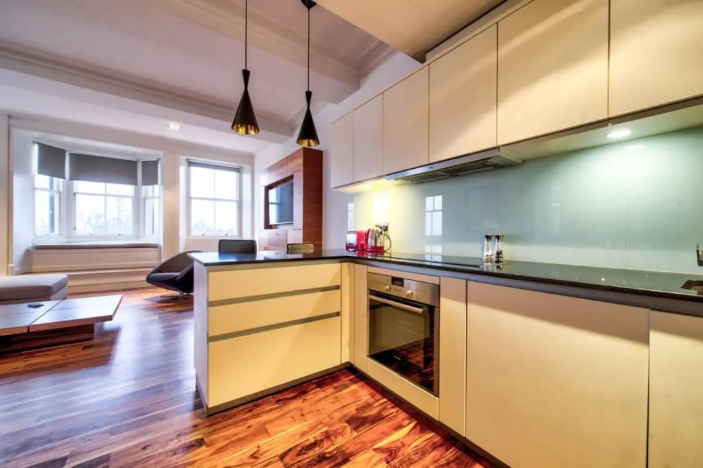 Sumptuous 2BR Apt Next To Edinburgh Castle! - photo 20