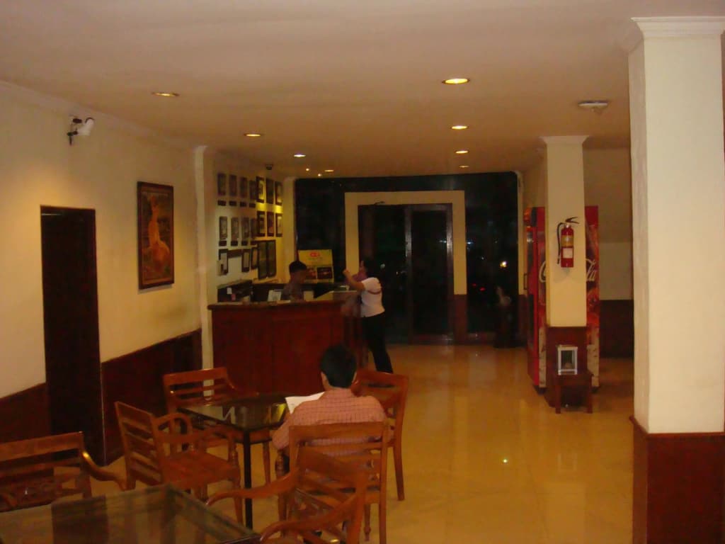 Hotel Augusta Jakarta - photo 11