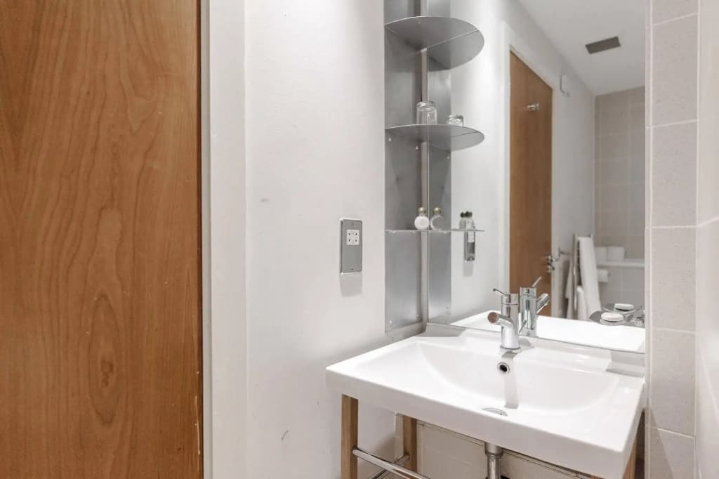 Princes Square Apartments - photo 9