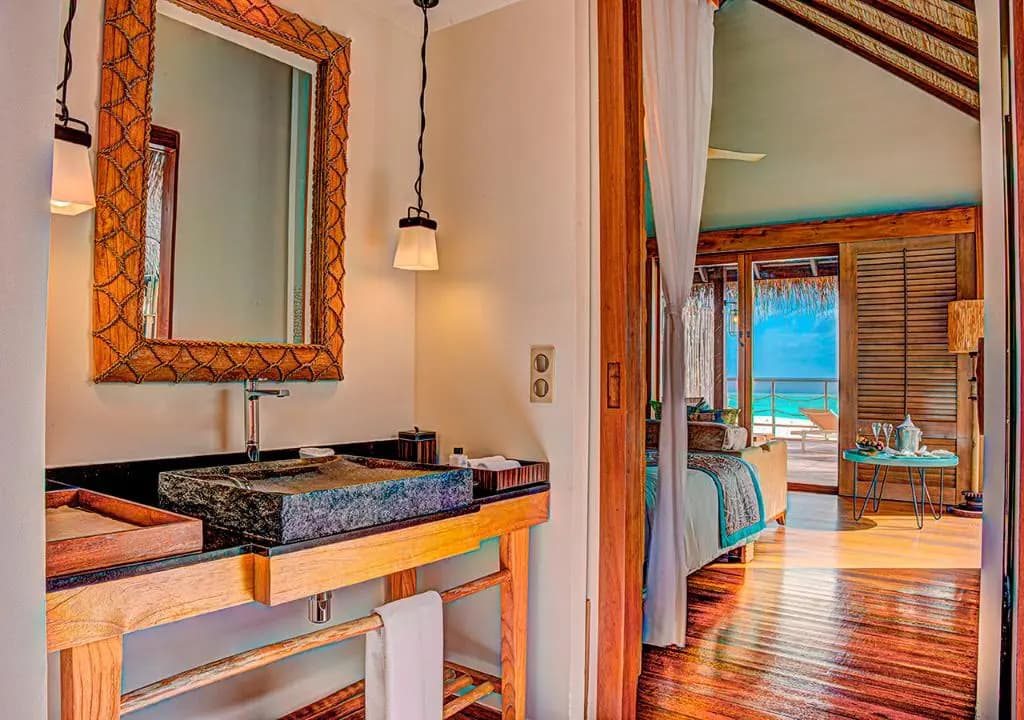 Constance Moofushi All Inclusive Hotel - photo 4