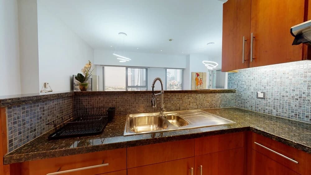 SuperHost- Vibrant 1 BR with Panoramic View in DIFC - photo 15