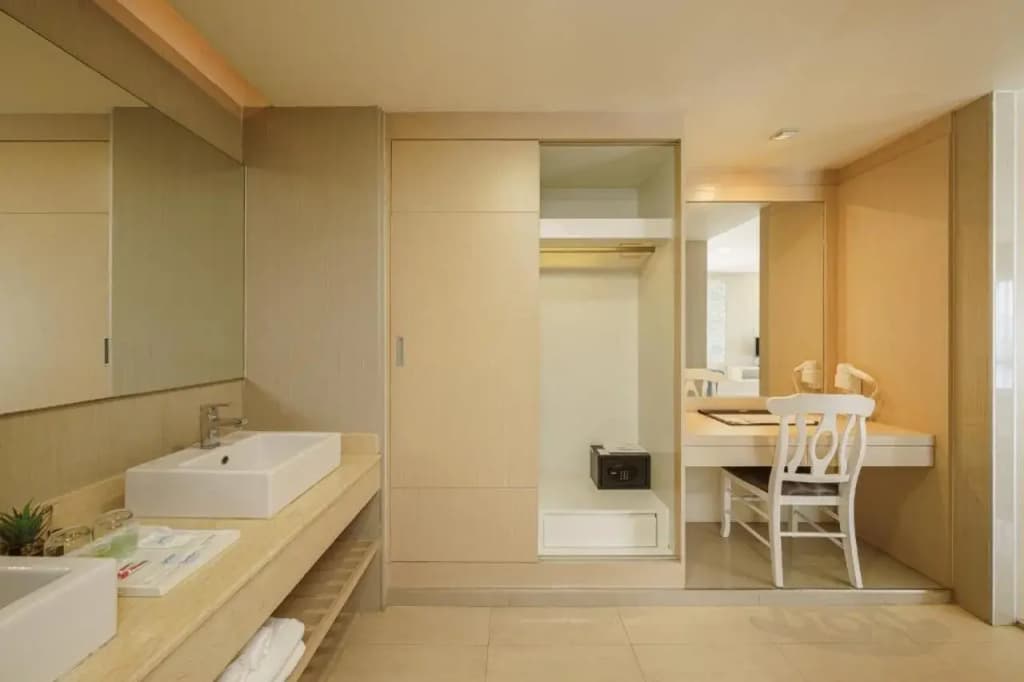 Jolly Suites Petkasem - photo 8
