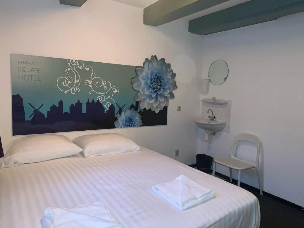 Rembrandt Square Hotel - photo 5
