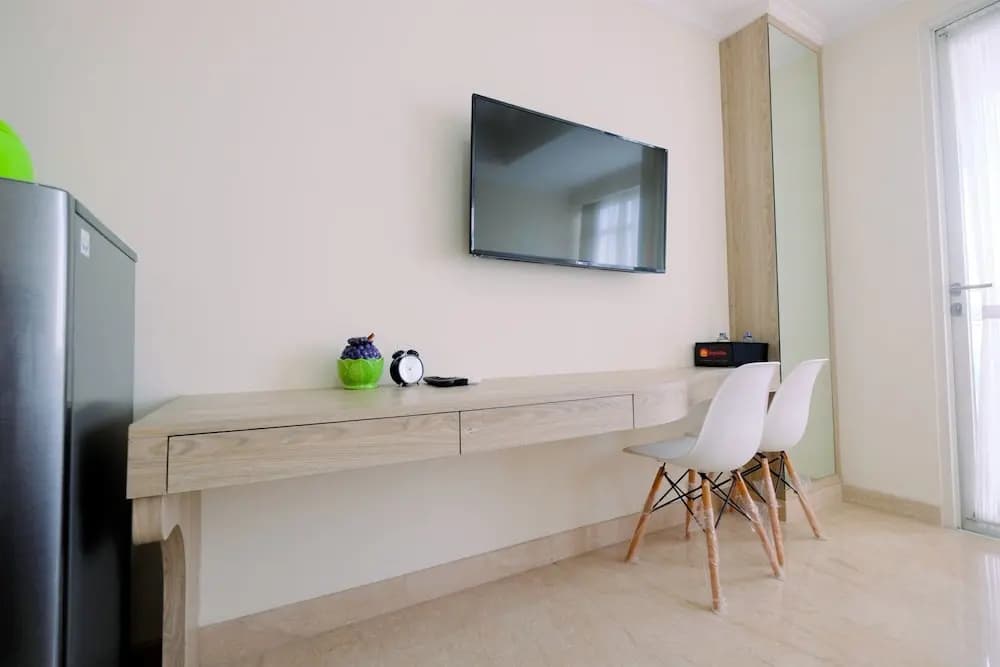 Nice Studio Menteng Park Apartment - photo 25