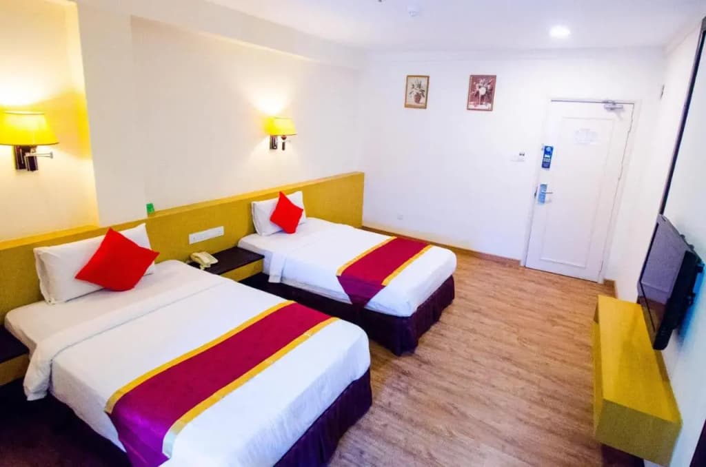 Grand Eastern Hotel - photo 7