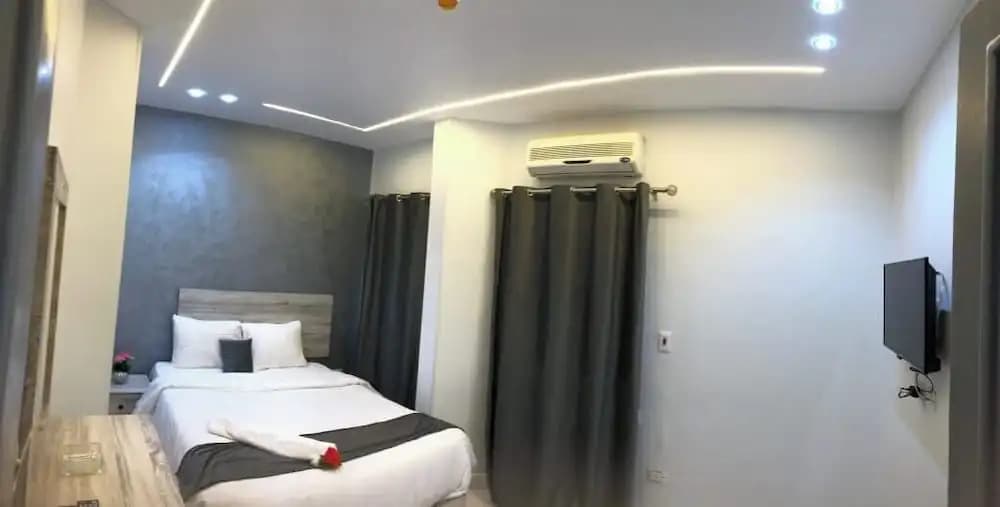 Garden City House Hotel - photo 2