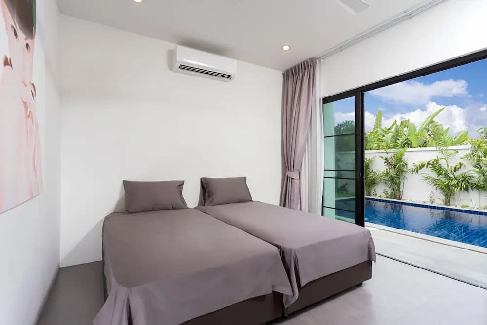 Large 3BR Villa with Big Pool by Intira - photo 8