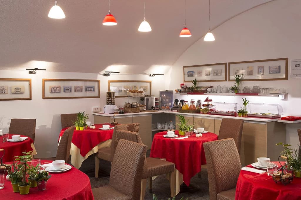Hotel Pavillon Bastille - photo 16