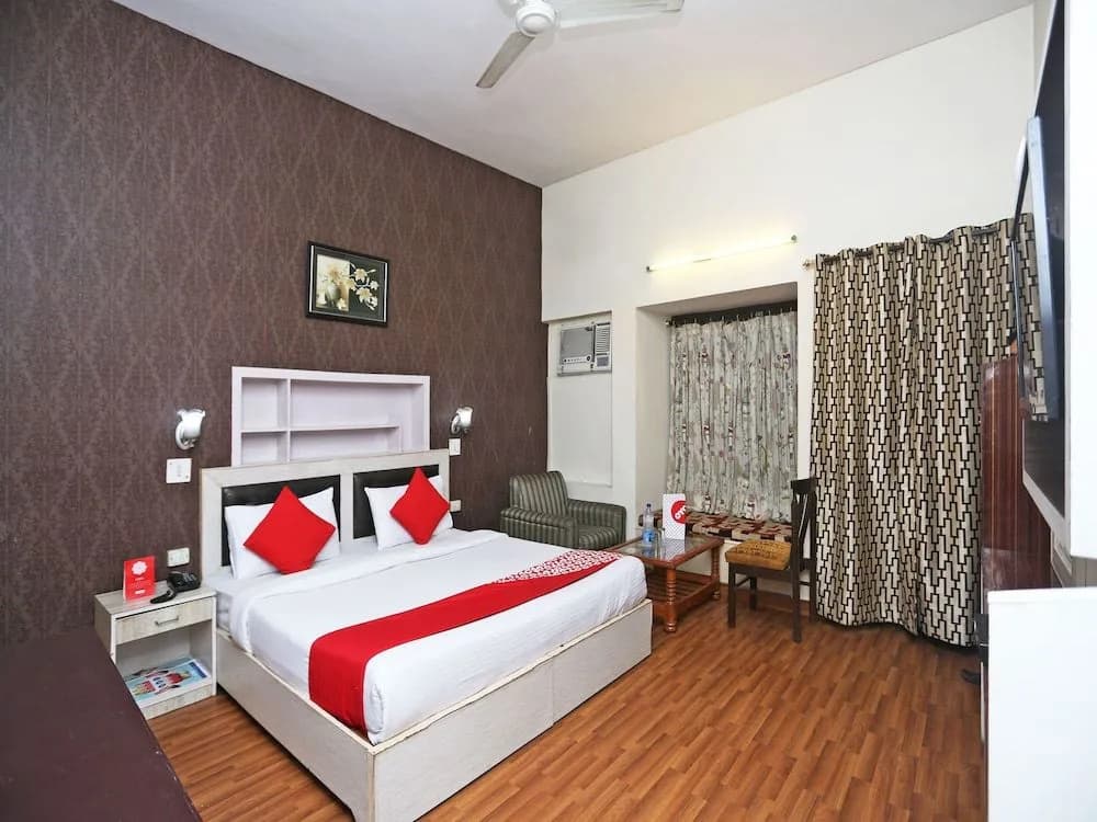 OYO 14908 Chirag Residency - photo 2