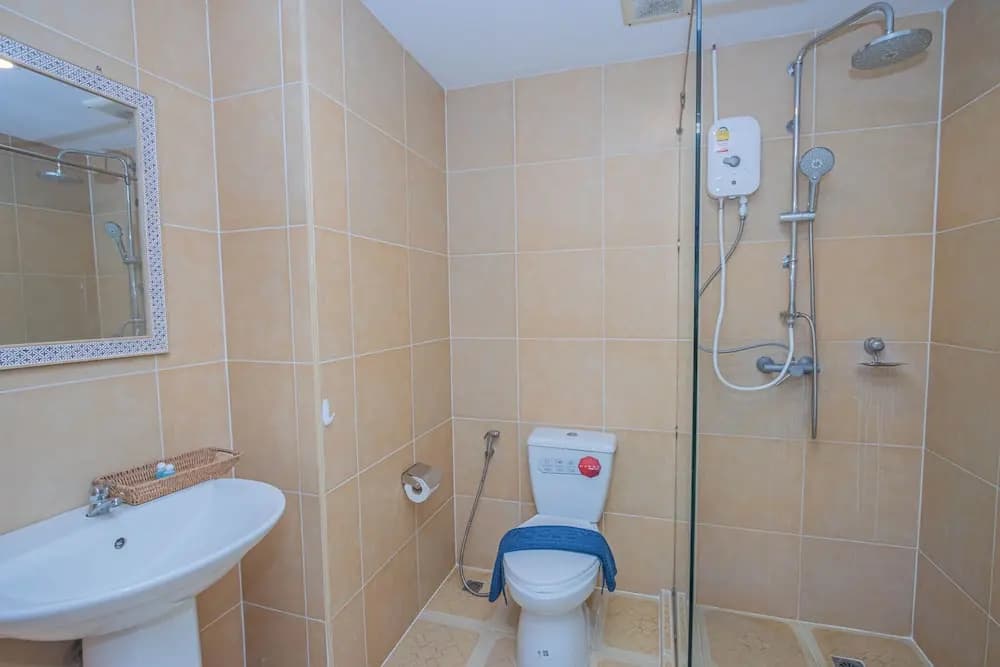 Roomquest Utopia Kata and Residence - photo 36